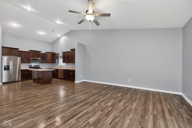 Building Photo - 6607 Laurelwood Dr