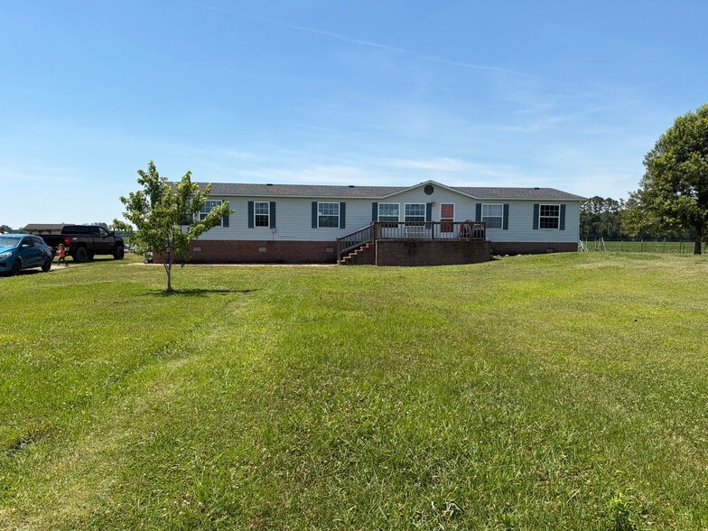 Building Photo - 252 Heath Swamp Rd