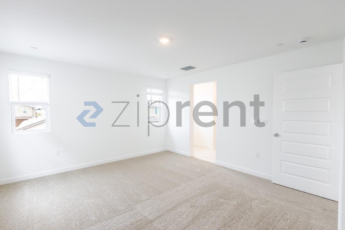 Building Photo - 8399 Sinesky Wy