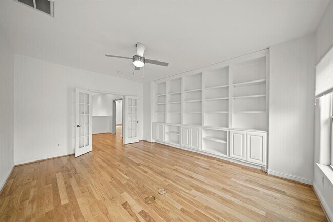 Building Photo - 9714 Braesmont Dr