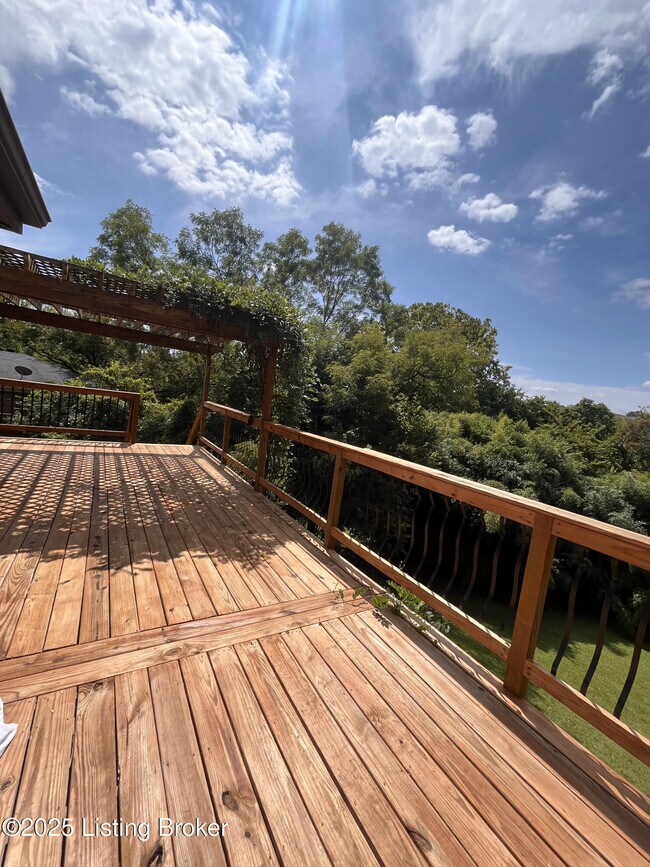 Building Photo - 4612 Deepwood Ct