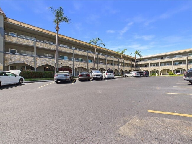Building Photo - 2462 Brazilia Dr