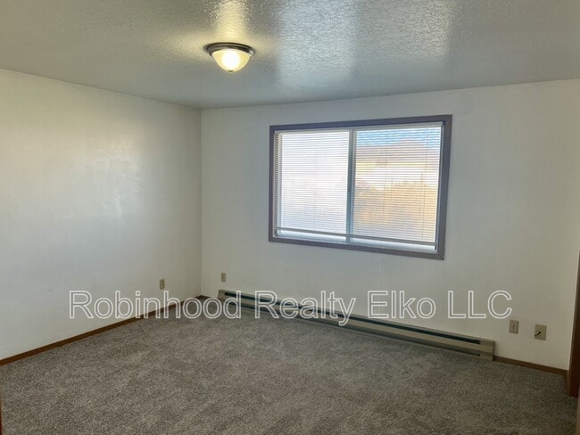 Building Photo - 358 Parkchester Dr