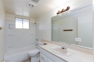 Building Photo - 232 Hillcrest Dr