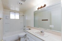 Building Photo - 232 Hillcrest Dr