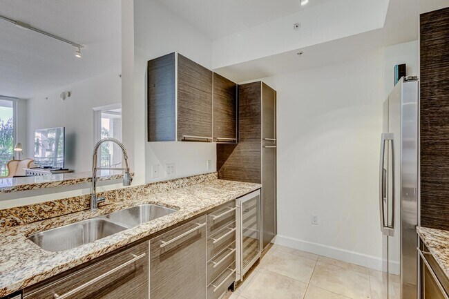 Building Photo - 550 Okeechobee Blvd