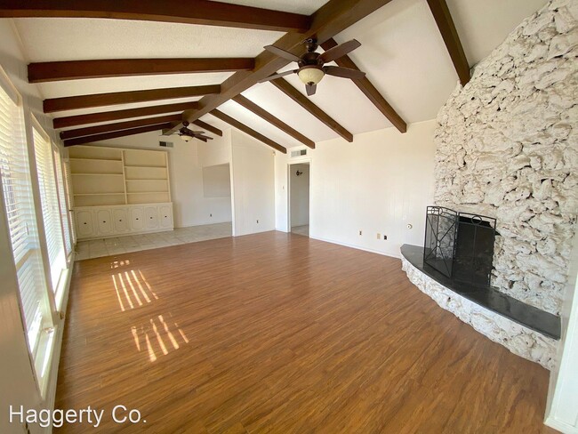 Building Photo - 3 br, 3 bath House - 5809 Vista Clara