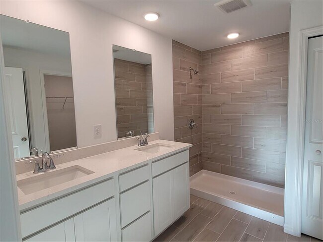 Building Photo - 6305 Shaw St