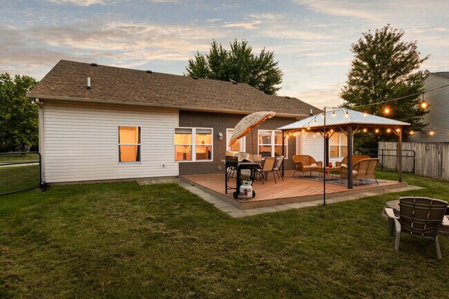 Building Photo - 3202 Grandview Way