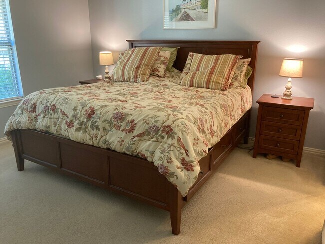 Building Photo - 2 Bedroom - 2 Bath in Robson Ranch