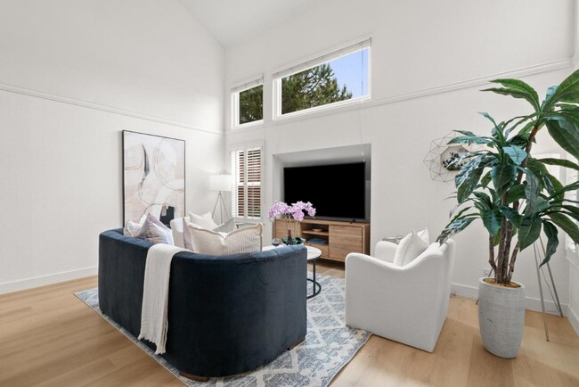 Building Photo - $3,790 - BEAUTIFULLY REMODELED THREE BEDRO...