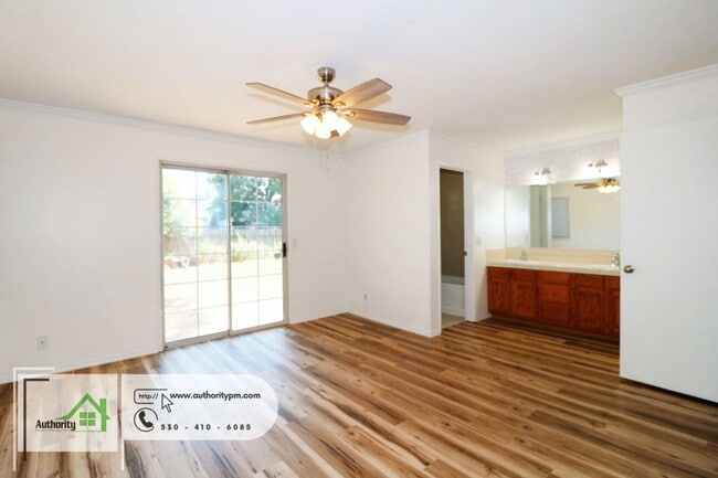 Building Photo - 1857 Sutterwood Dr