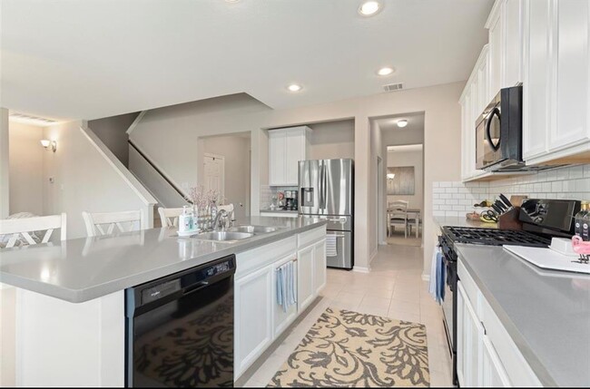 Building Photo - 17639 Cypress Hilltop Wy