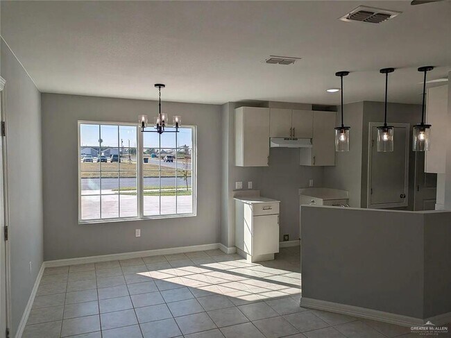 Building Photo - 14 Multi National