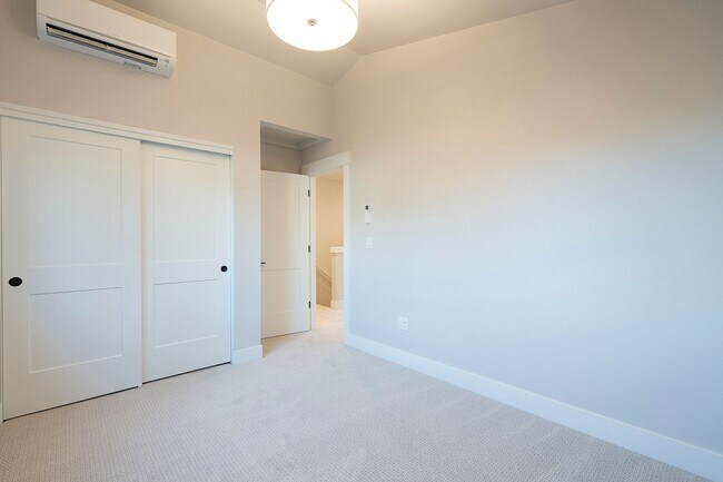Building Photo - New Build 3 Bed, 1.5 Bath Rental Home in Centennial neighborhood!