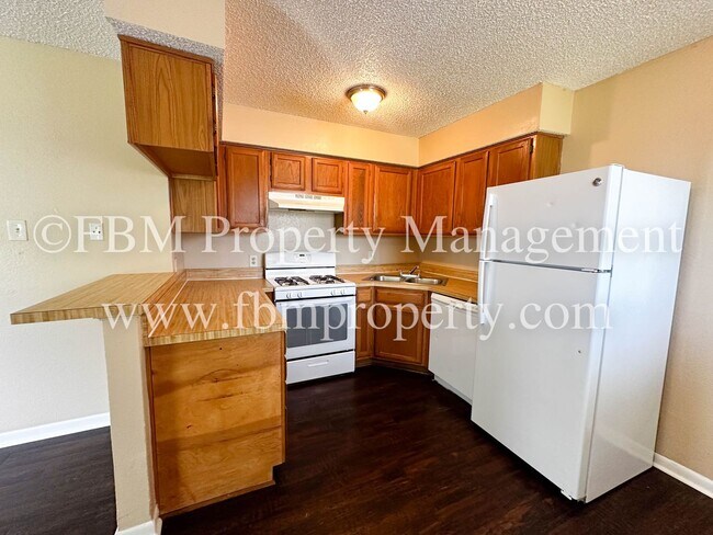 Building Photo - 608A Walter Stephenson - Charming 2 Bedroom, 1 Bathroom Apartment Home in Midlothian, TX!
