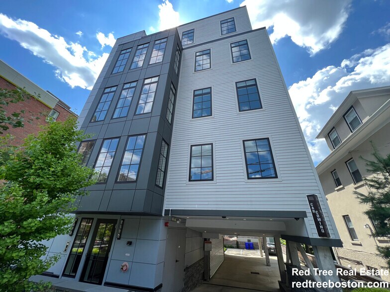 Building Photo - 20 Marion St