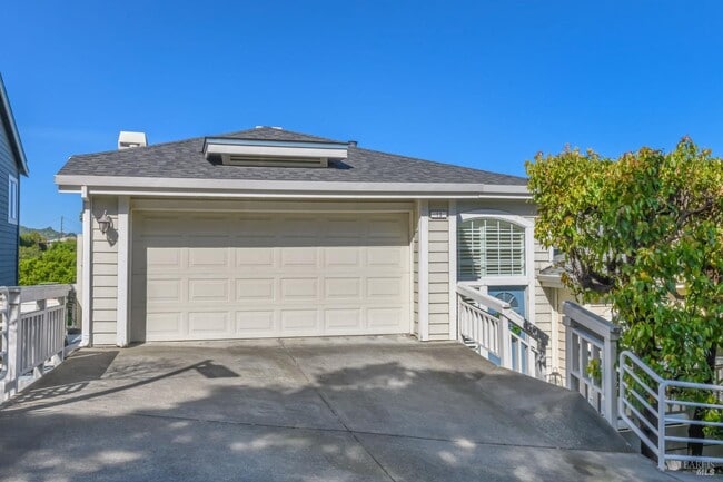 Building Photo - 13 Laurel Glen Terrace