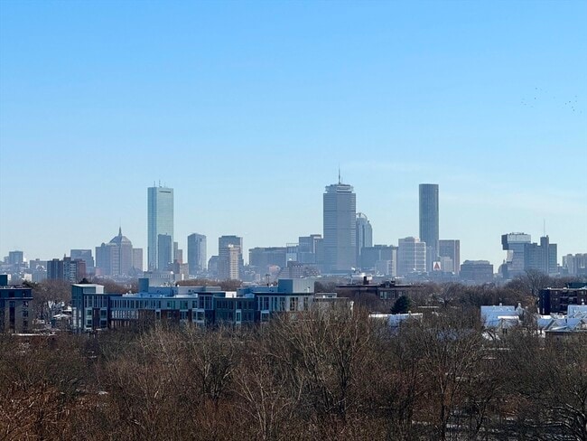 Building Photo - 151 Coolidge Ave
