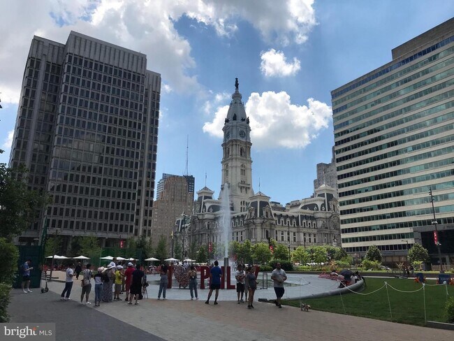 Building Photo - 1600 Arch St