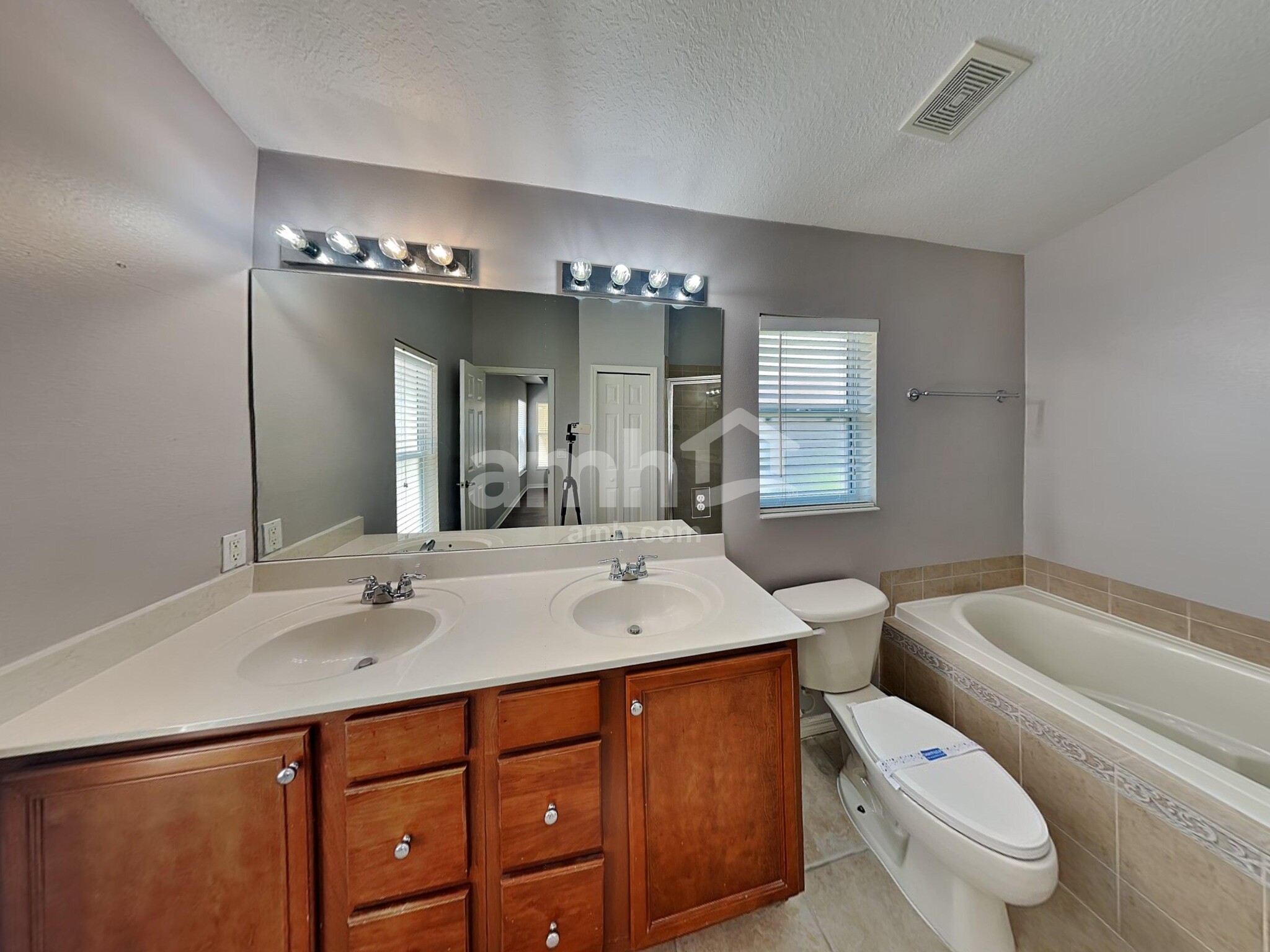 Building Photo - 33347 Irongate Dr