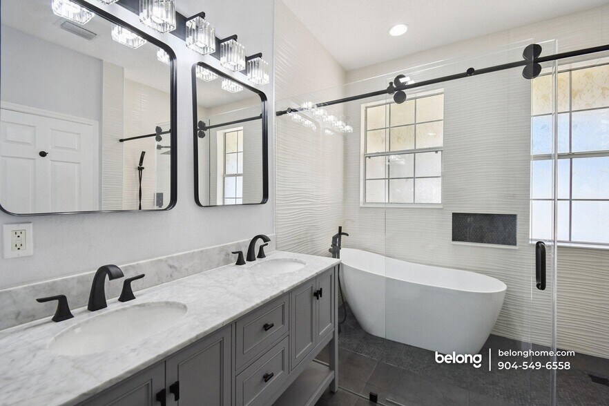 Building Photo - 531 Hedgewood Dr