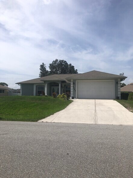 Building Photo - 7252 Perennial Rd