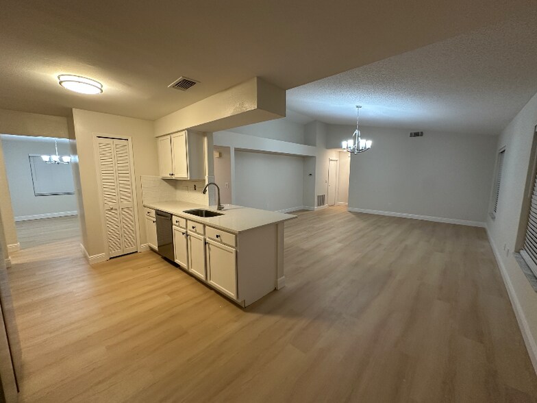 Building Photo - 2834 Wild Pepper Ave