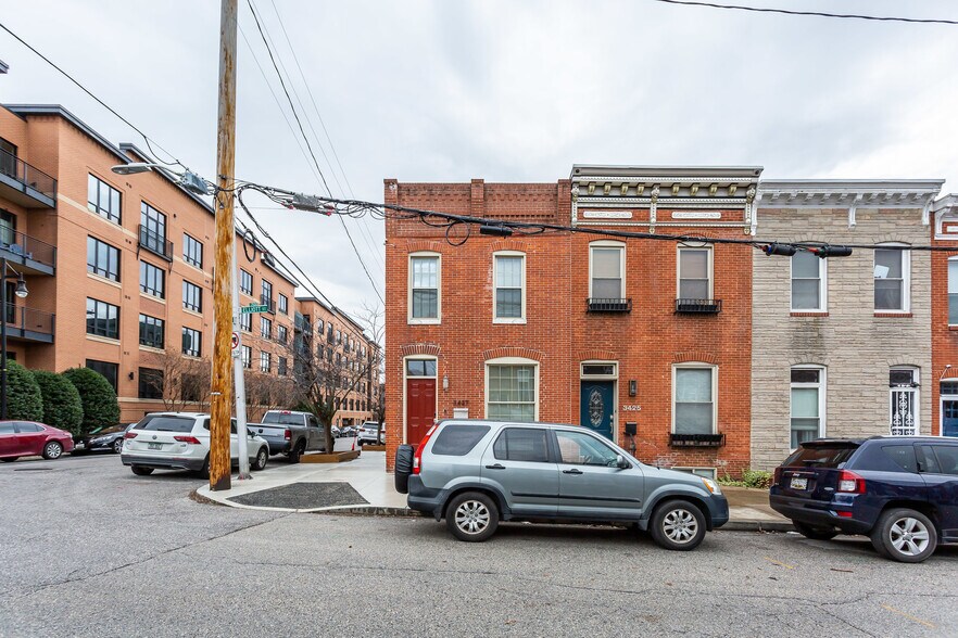 Building Photo - 3427 Elliott St