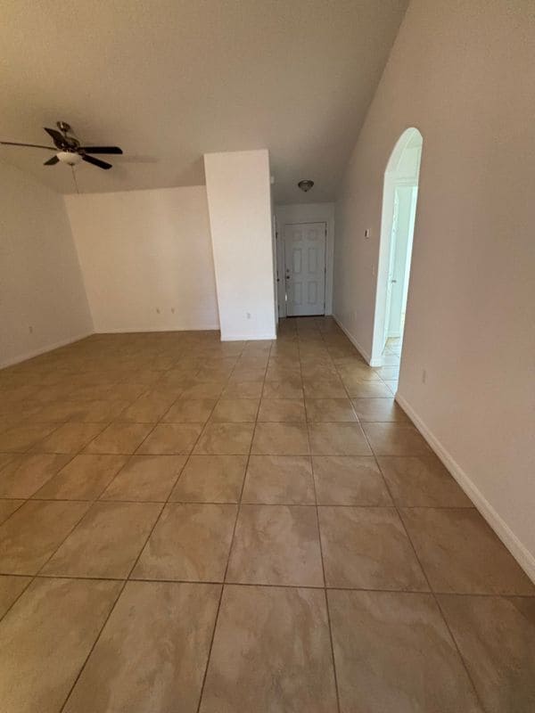 Building Photo - 21 Wood Arbor Ln