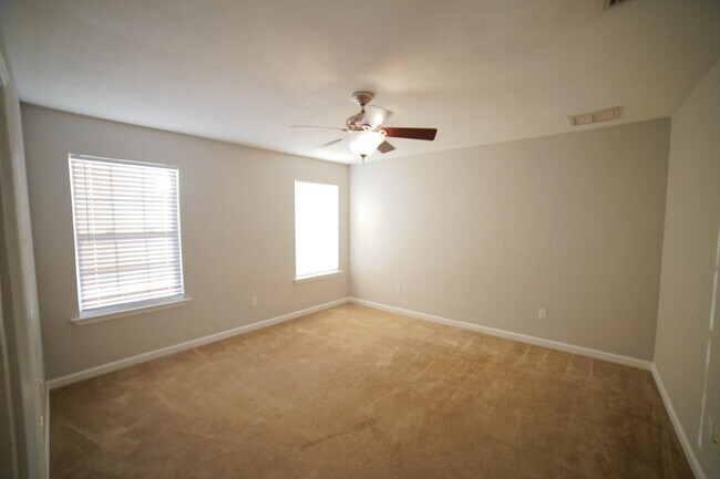 Building Photo - 3280 Sugar Berry Way