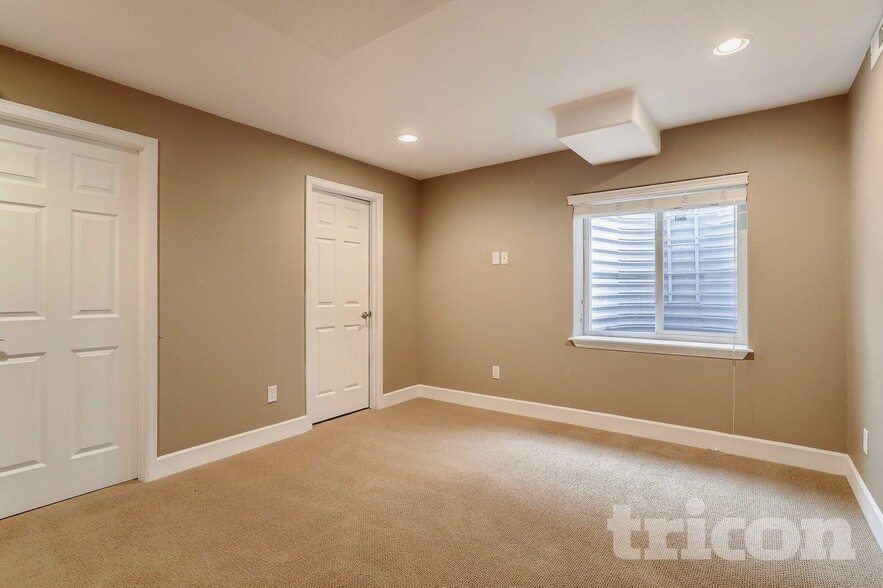 Building Photo - 24881 E Euclid Pl