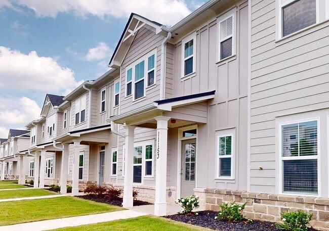 Building Photo - The Forum