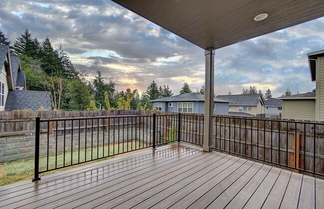 Building Photo - STUNNING CAMAS NORTH HILLS 4 BR, 3.5 BATH ...