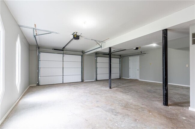 Building Photo - 409 Arnold Rd