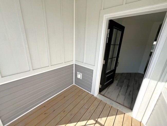 Building Photo - 1057 Vervain Dr