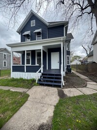 Building Photo - 1315 Brown St