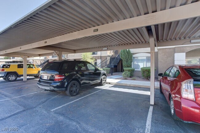 Building Photo - 2900 Sunridge Heights Pkwy