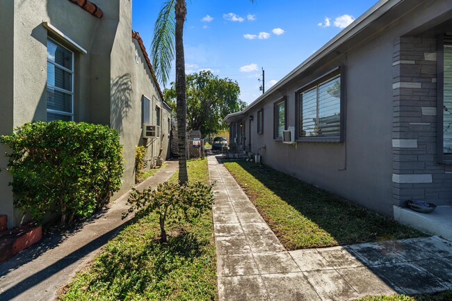 Building Photo - 1738 Funston St