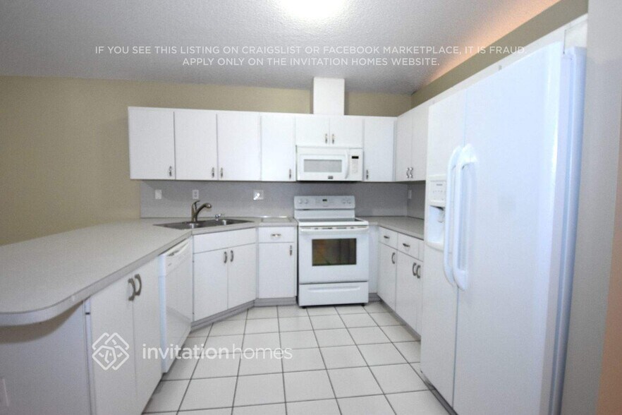 Building Photo - 1276 SW 143rd Pl