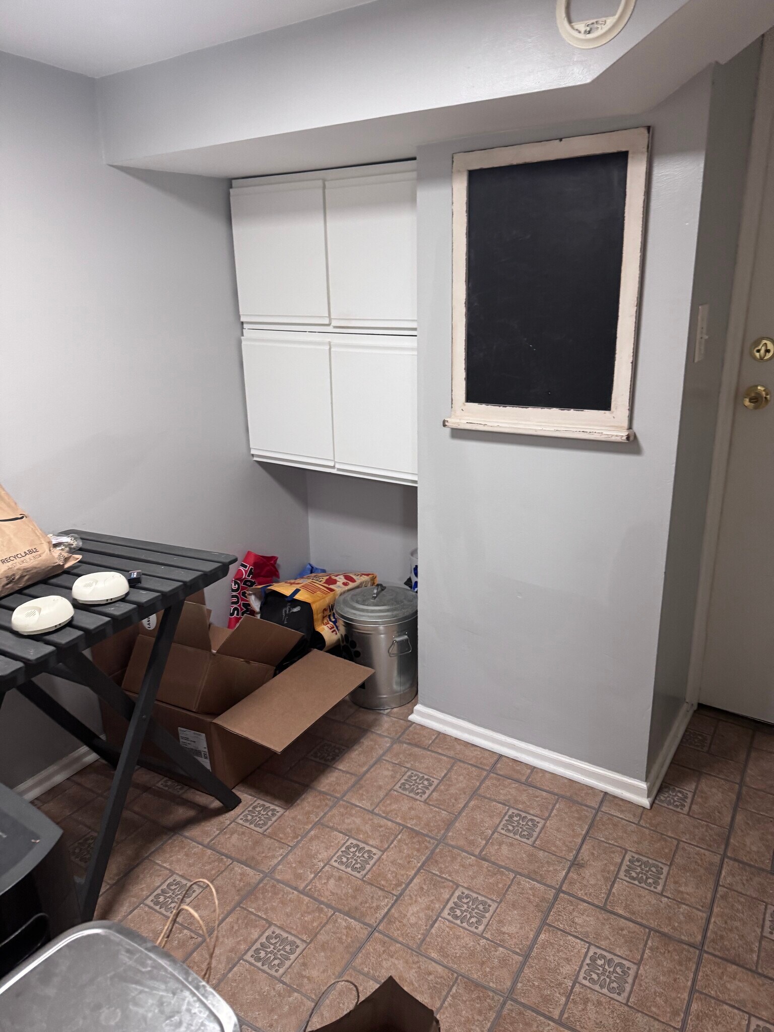 Building Photo - 4325 N Wolcott Ave