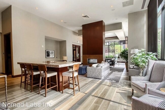 Building Photo - 1650 Fillmore St