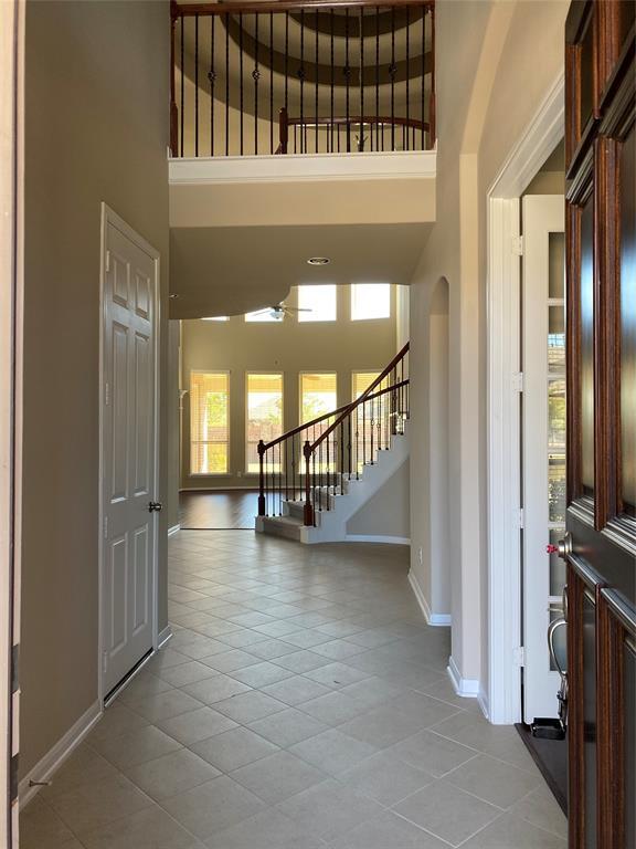 Building Photo - 20111 Ivory Valley Ln