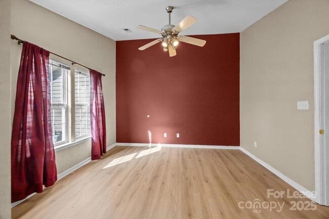 Building Photo - 9467 Kimmel Ln