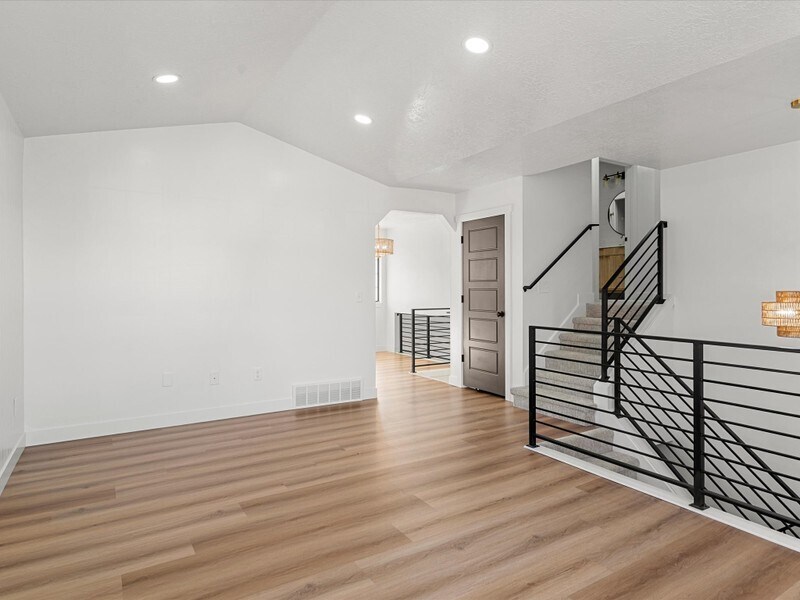 Building Photo - 2164 N 1450 E