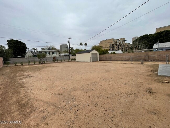 Building Photo - 58 W Encanto Blvd