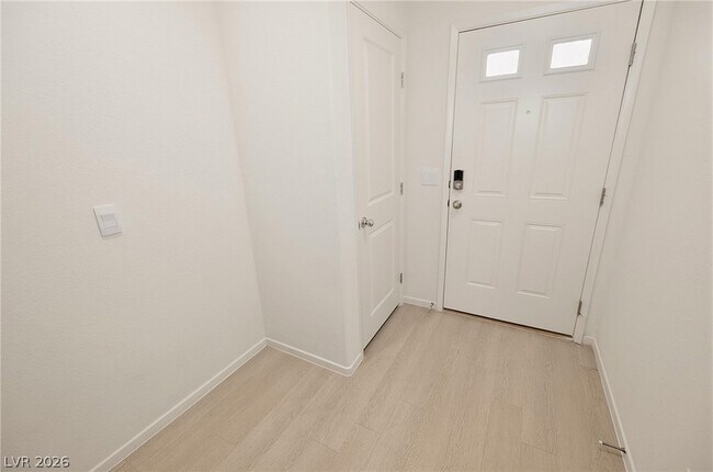 Building Photo - 10923 Heatherford Ave