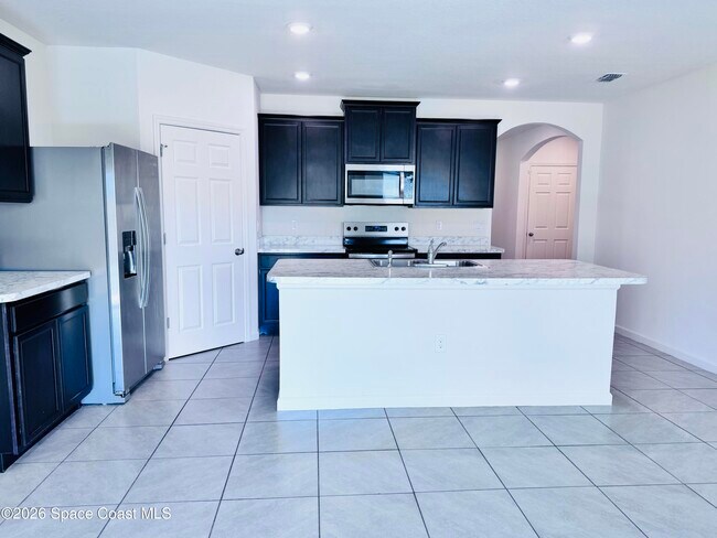 Building Photo - 2158 Jupiter Blvd SW