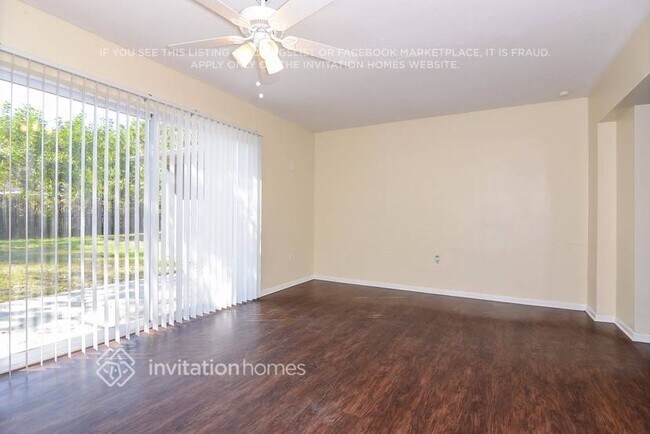 Building Photo - 5348 Colewood Pl