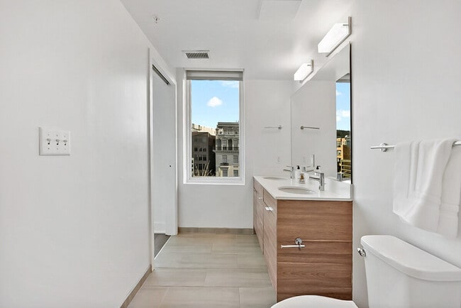 Building Photo - 2000 P St NW